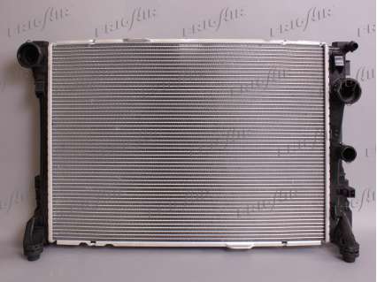 RAD. MERCEDES W204 C-CLASS / W212 E-CLASS