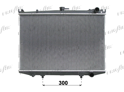 RAD. NISSAN PICKUP/KINGCAB/TERRANO 2.4-3.0Bz MT