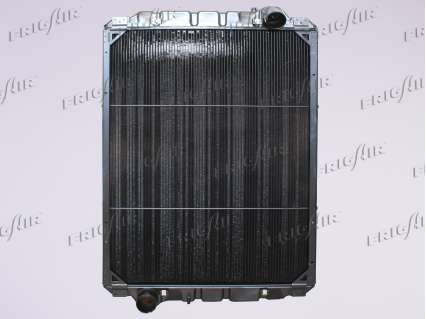 RAD. MERCEDES BENZ OM457