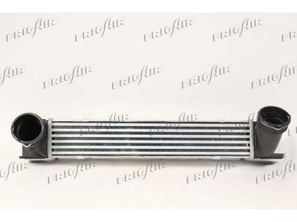 INT. BMW SERIES 3 DIESEL 06>
