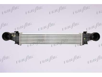 INT. MERCEDES CLASSE E W211