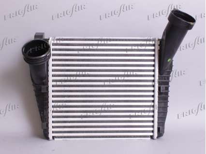 INT. AUDI Q7-PORSCHE CAYENNE-VW TOUAREG