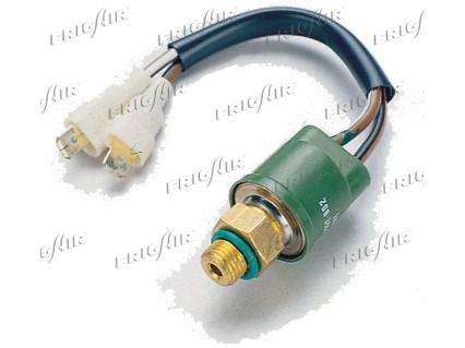 PRESS. MERCEDES C-SERIES 94-