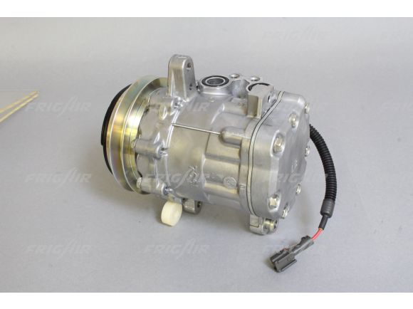 COMP. HITACHI / CASE / KOBELCO