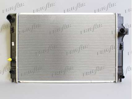 RAD. TOYOTA YARIS 1.5 HYBRID 2012>